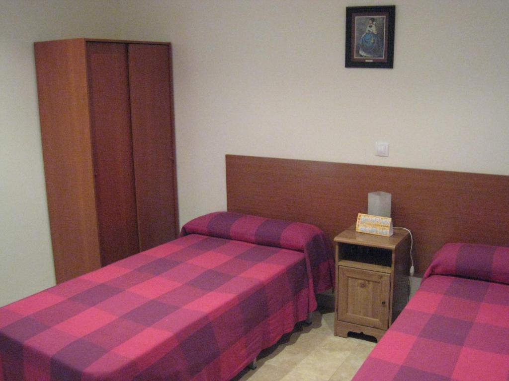 Hostal Alfajarin El Burgo de Ebro Номер фото